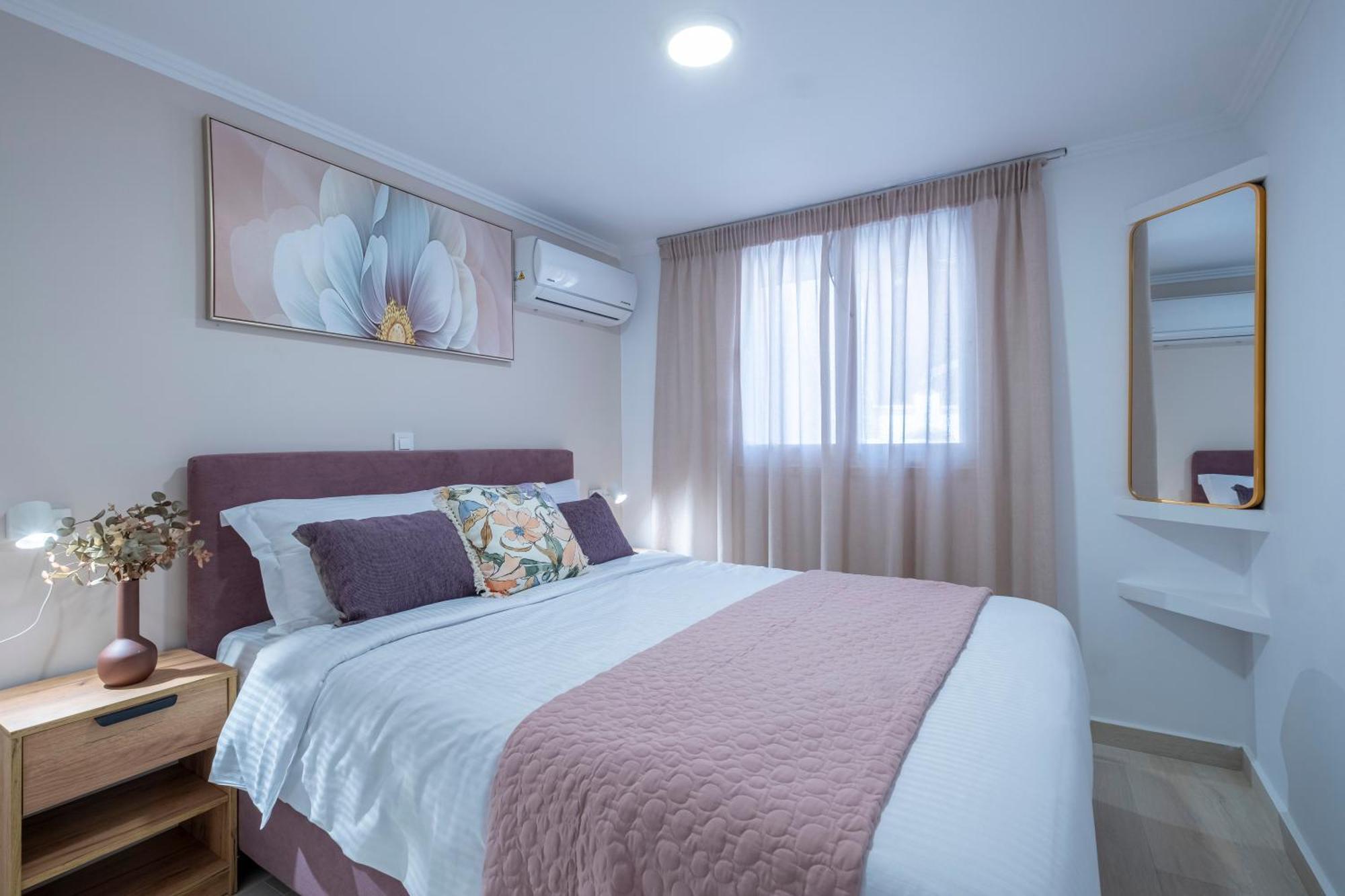 Natura With Pool For 8 - Private, Luxury
