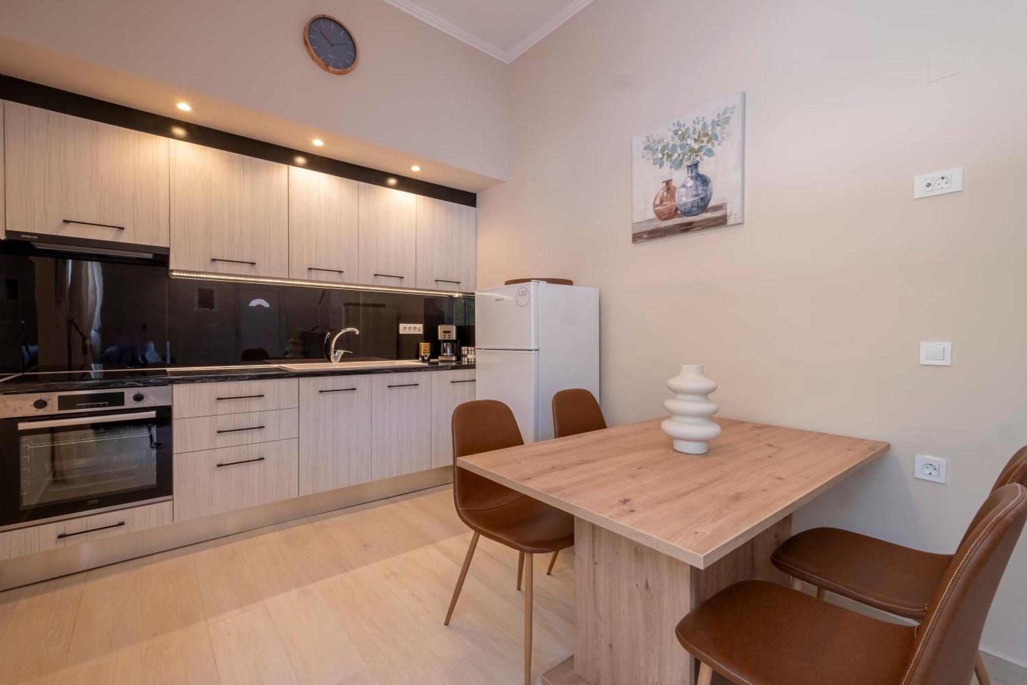 Natura With Pool For 8 - Private, Luxury