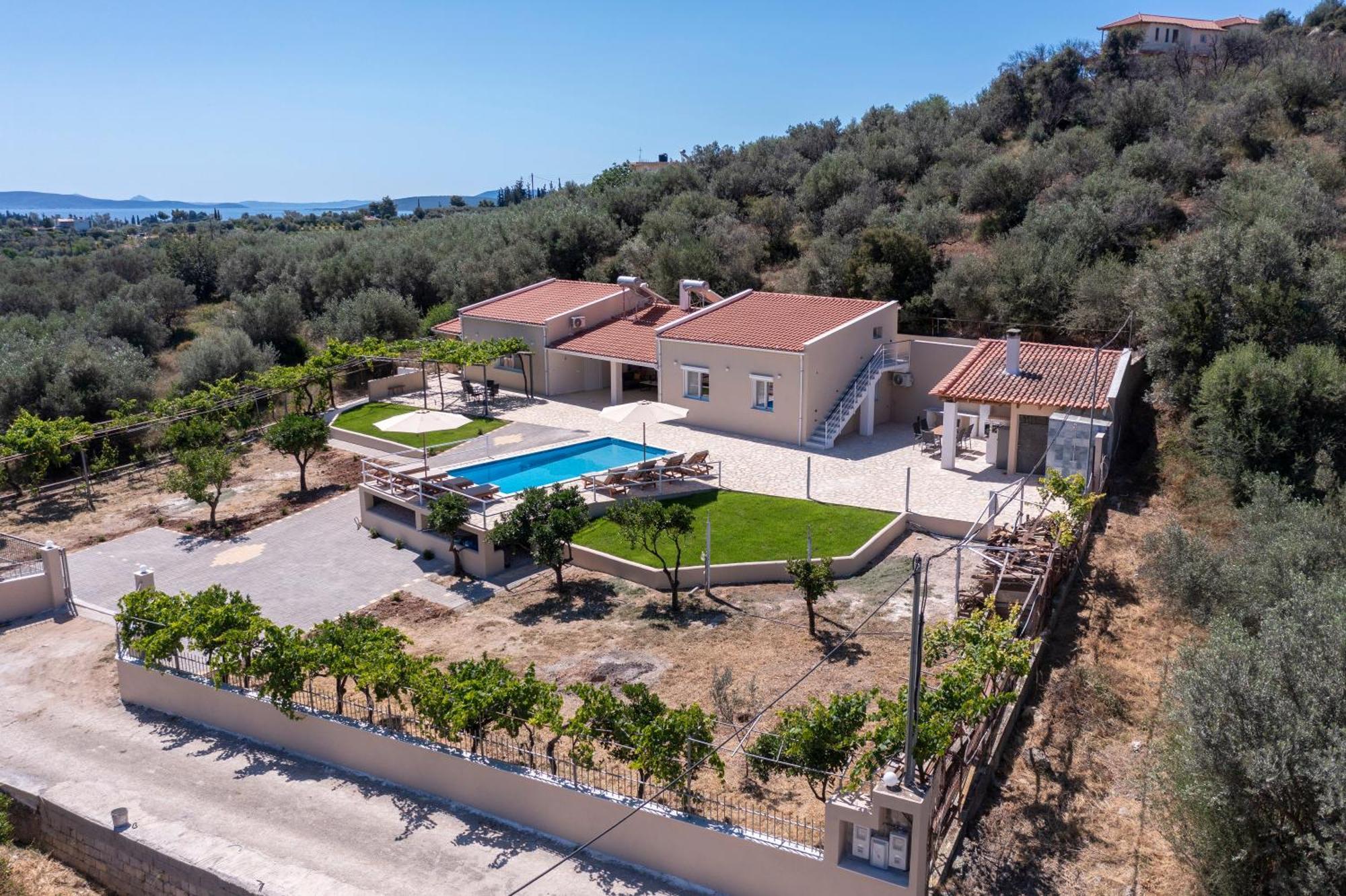 Villa Natura With Pool For 8 - Private, Luxury *