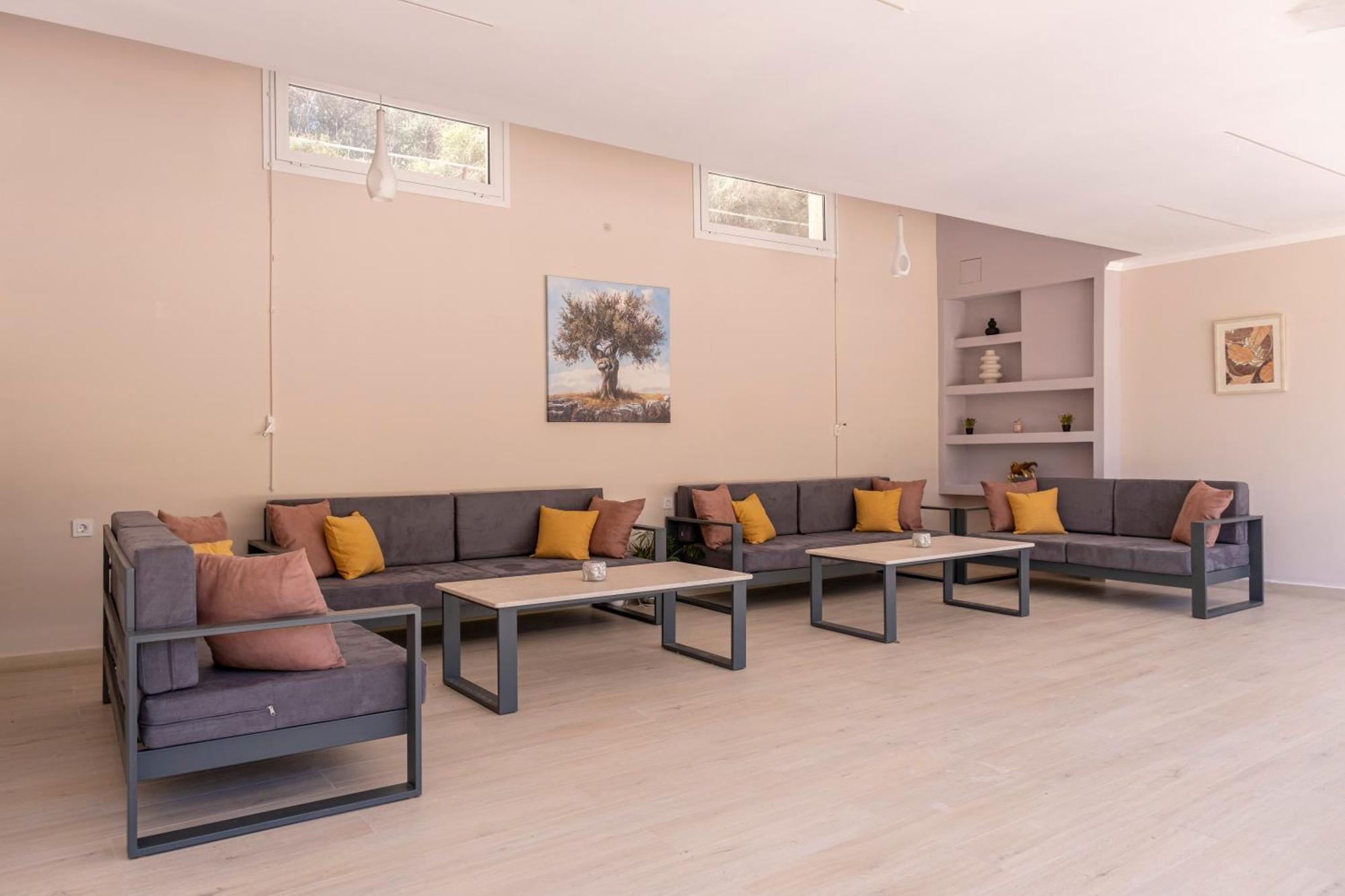 Natura With Pool For 8 - Private, Luxury Villa Tolo